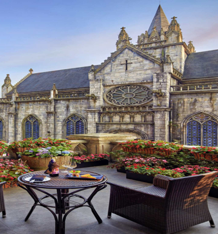 峴港巴拿山-法國村美居飯店