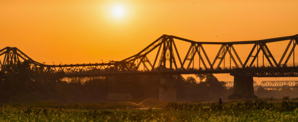 台北→河內→河內花園小餐館→千年歷史~昇龍皇城→乘坐復古皮卡吉普車看日落~遊河內古城