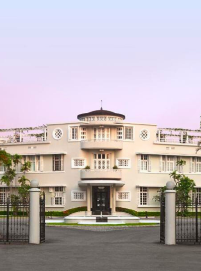 渡假村內早晨時光→天姥寺→順化香村→峴港→古宅特色咖啡廳(含一杯飲品)→峴港機場→台北