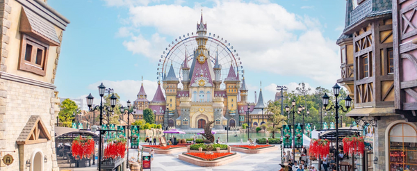 珍珠奇幻樂園 (粉色夢幻城堡、摩天輪、巨型海龜水族館、美人魚秀)→越南家常料理