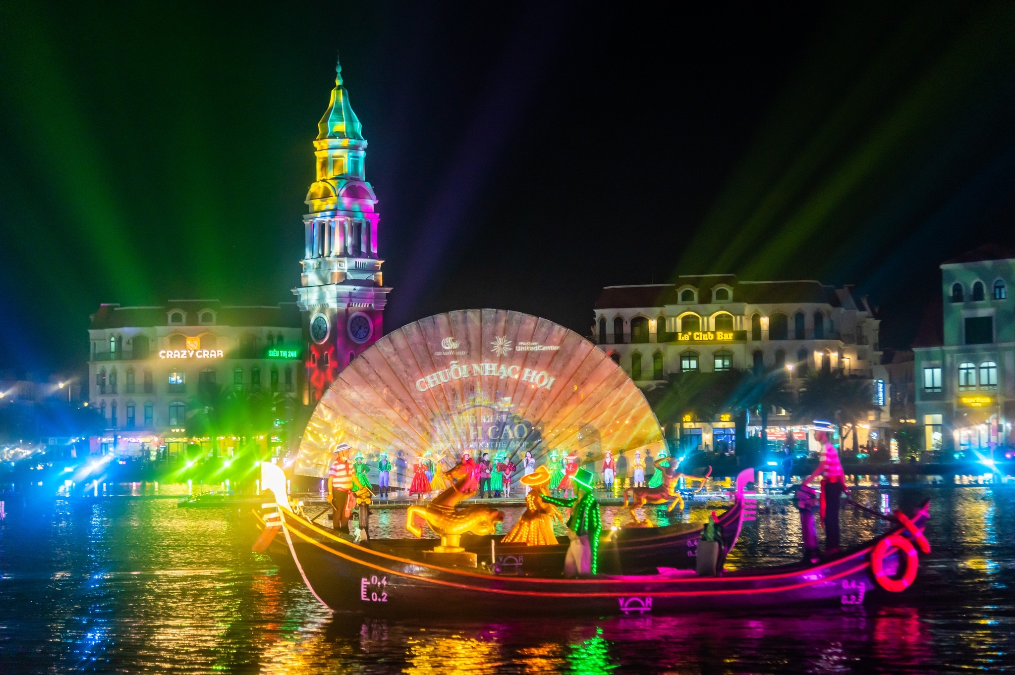 台北→富國島→越南必吃(黃煎餅+春捲總匯)→富國大世界威尼斯水舞燈光秀