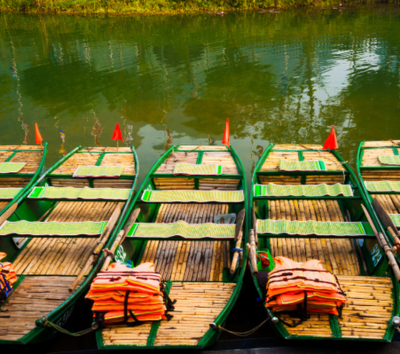 陸龍灣 (長安生態保護區~乘坐特色竹筏遊船、華閭古鎮、臥龍山俯瞰三谷平原)→煎魚風味餐
