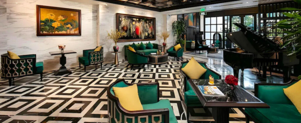 五星 GM Premium高級飯店內享受(健身房、頂樓泳池、天空酒吧)→乘坐復古皮卡吉普車遊河內古城→自由逛街去(推薦前往36古街或選一間質感咖啡廳~)