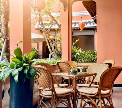 酒店享樂時光、全日自由活動 (步行即可抵達會安古鎮喔~)