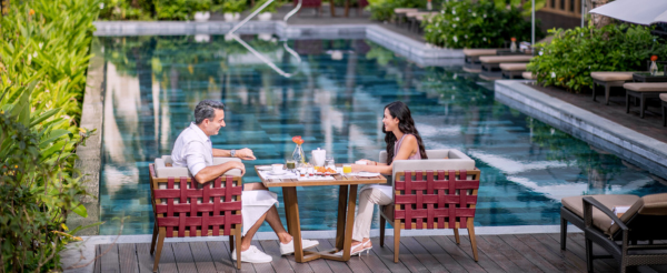 五星洲際海灘渡假村自由活動(泳池、白沙灘、鳥巢發呆亭)→地中海日落小鎮&親吻橋→海濱小鎮夜市→海洋之吻煙火秀