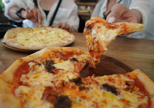 悠閒早晨時光→義式披薩餐廳→金剛超市→搭機前放鬆去(越式/熱石按摩90分鐘二選一)→植物庭園咖啡廳(現點現付)→富國島→台北