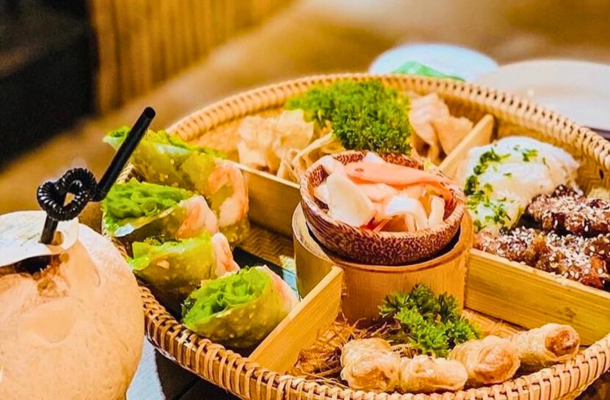台北→峴港→道地越式料理(黃煎餅, 春捲拼盤)