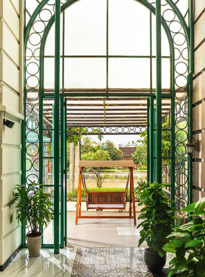 飯店內自由時光(雙游池、健身中心、頂樓欣賞會安城景)→世界遺產~會安古鎮→藝廊餐廳→會安印象秀(VIP門票)