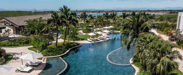 迦南島水椰林簸箕船&螃蟹海鮮火鍋→五星新世界渡假飯店CHECK IN→盡情享受飯店設施(推薦可至蕙八坊美食街享用晚餐)