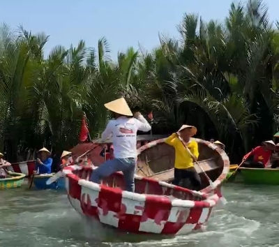 迦南島水椰林簸箕船&螃蟹海鮮火鍋→五星新世界渡假飯店CHECK IN→盡情享受飯店設施(推薦可至蕙八坊美食街享用晚餐)