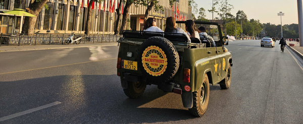 五星 GM Premium高級飯店內享受(健身房、頂樓泳池、天空酒吧)→乘坐復古皮卡吉普車遊河內古城→自由逛街去(推薦前往36古街或選一間質感咖啡廳~)