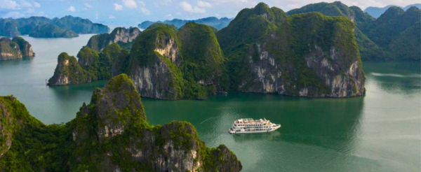 郵輪公司接送→五星 Hermes Cruises 下龍灣豪華船宿旅行(天井洞、獨木舟、英雄島、甲板日落Jacuzzi)