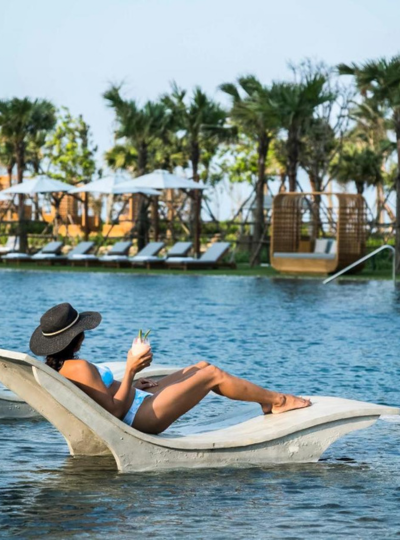 整日享受五星新世界渡假村(海濱白沙灘、Casino小試身手、泳池日光浴、推薦海灘俱樂部小酌一杯~)