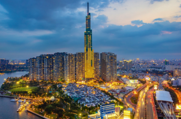 ​​​​​​​西貢經典(郵政局、書街、阮惠街、咖啡公寓、檳城市場)→LANDMARK81百貨公司→75樓高空夜景酒吧(現點現付)