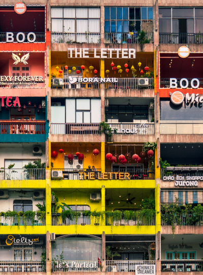 ​​​​​​​西貢經典(郵政局、書街、阮惠街、咖啡公寓、檳城市場)→LANDMARK81百貨公司→75樓高空夜景酒吧(現點現付)