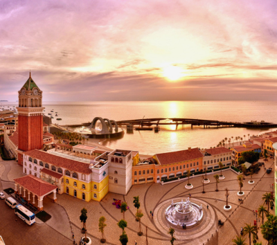 五星新世界渡假村內自由享樂(滑水道、私人沙灘、無邊際泳池)→地中海小鎮&日落親吻橋→小鎮夜市 